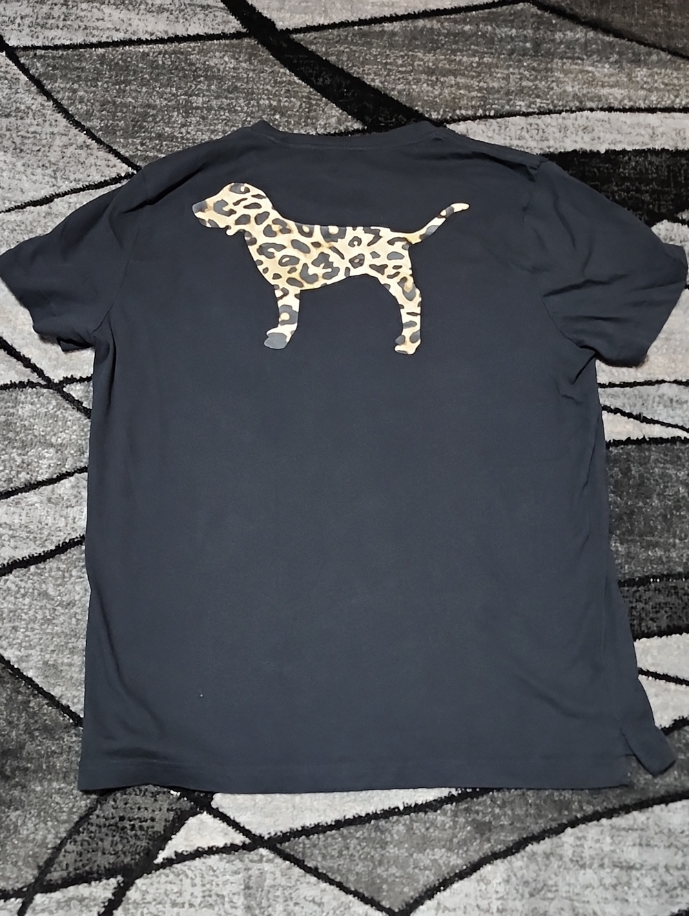 VS PINK 2019 BLACK CAMPUS COTTON CREW LEOPARD-PRINT DOG LOGO SHORT-SLEEVE T-SHIR